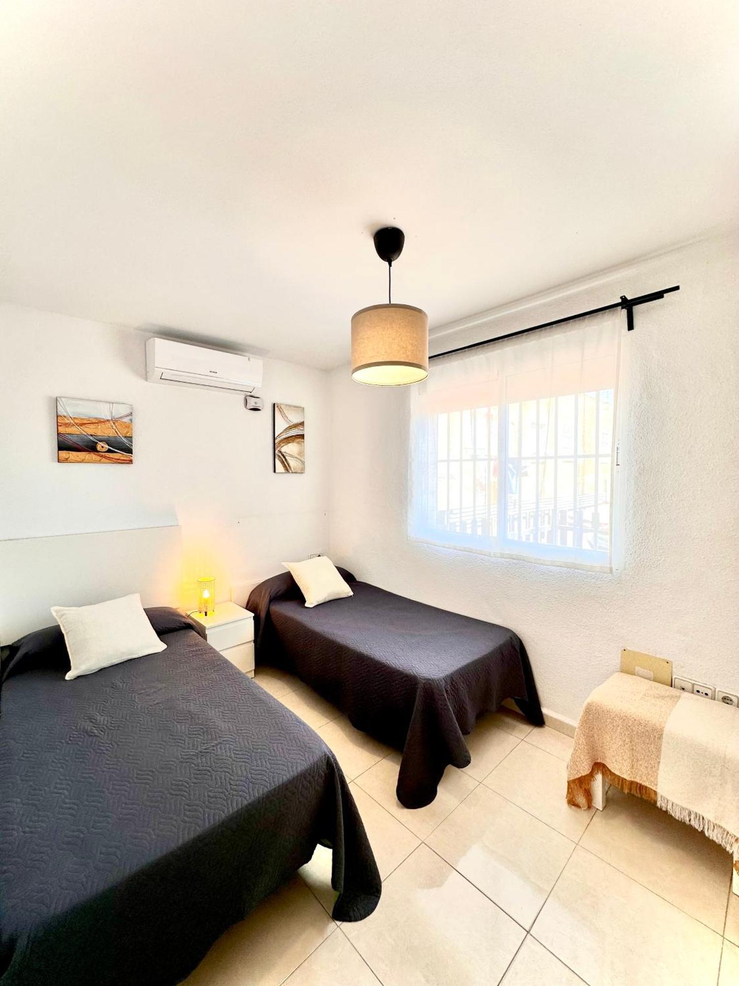 Apartamentos J&K Torremolinos Exterior photo